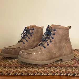 Boys dress boots size 5